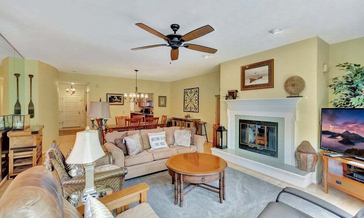 Photo of Livingroom in Salem