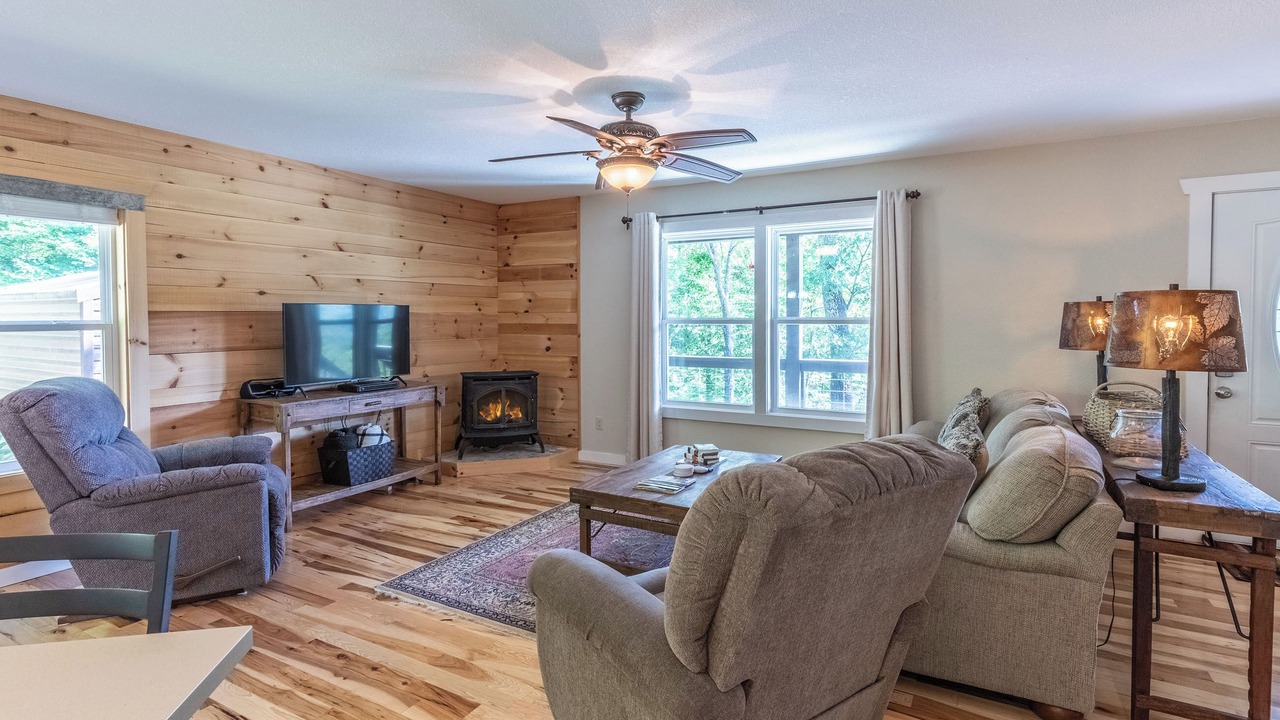 Photo of Livingroom in Whittier
