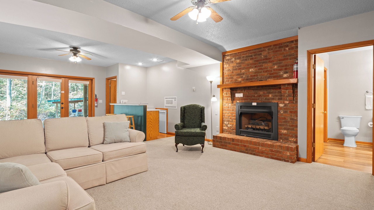 Photo of Livingroom in Brevard