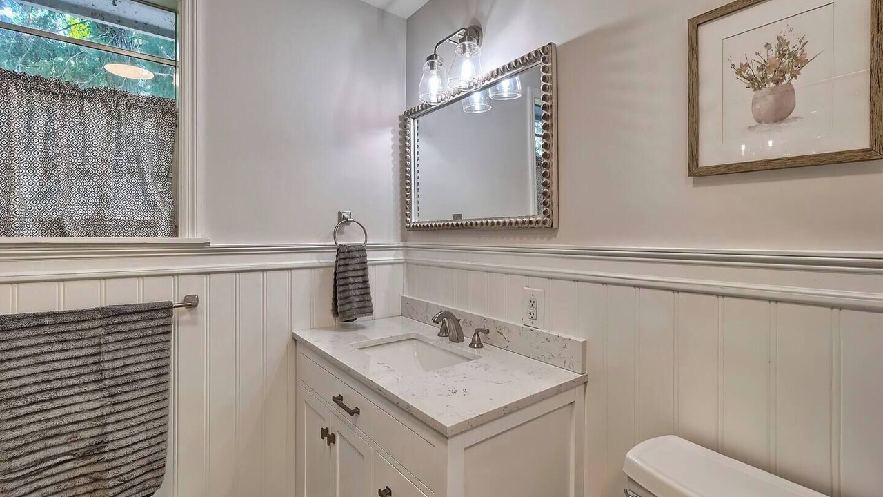 Photo of Bathroom in Chapin