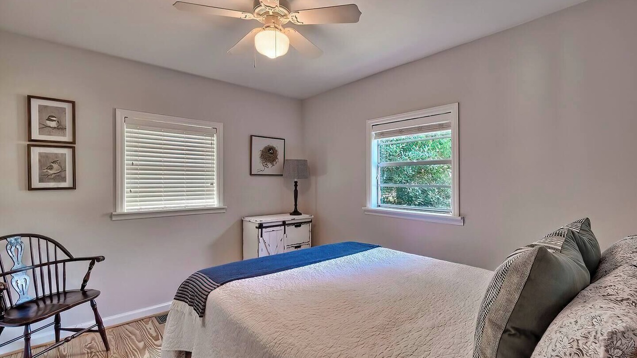 Photo of Bedroom in Chapin