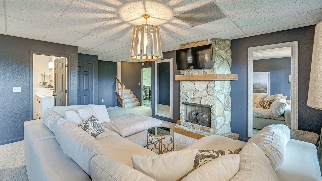 Photo of Livingroom in Salem