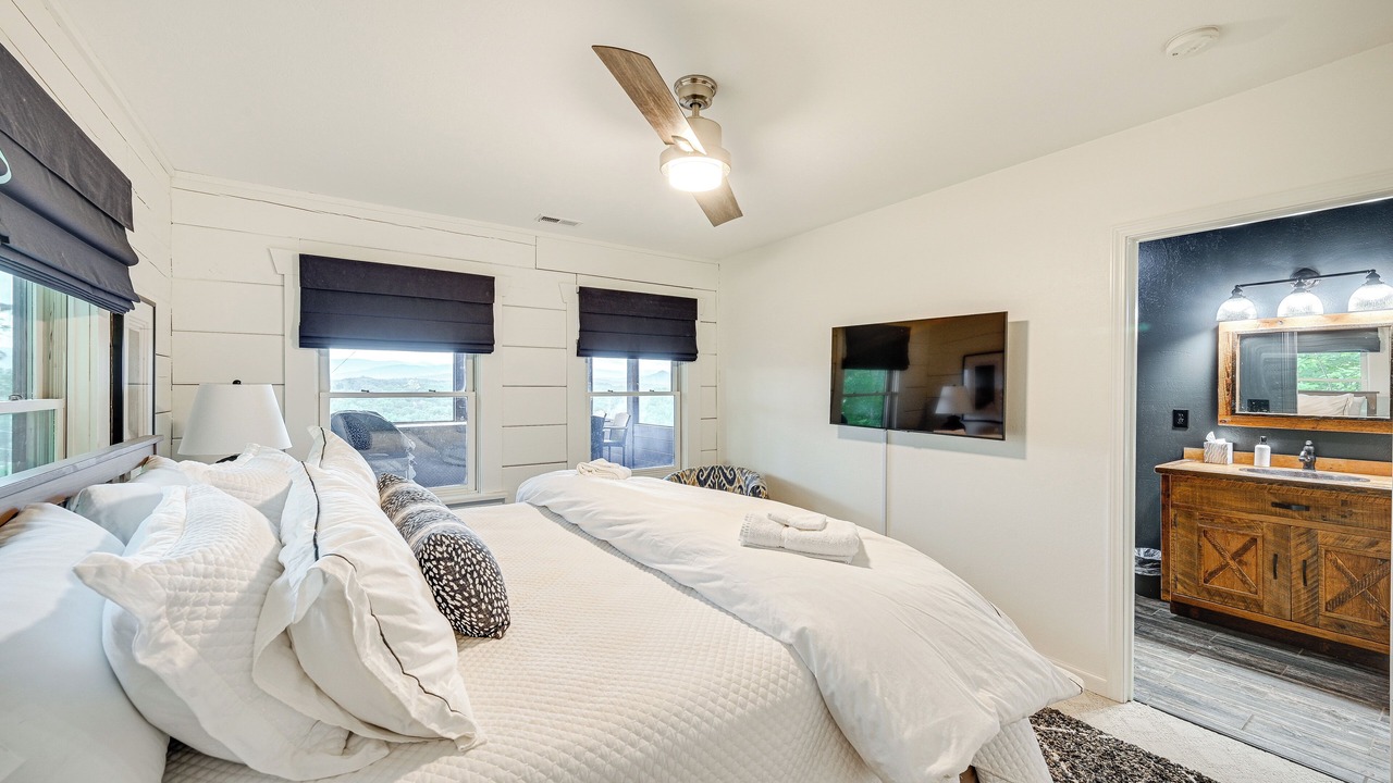 Photo of Bedroom in Salem