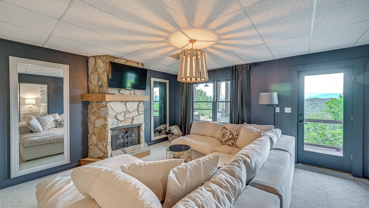 Photo of Livingroom in Salem