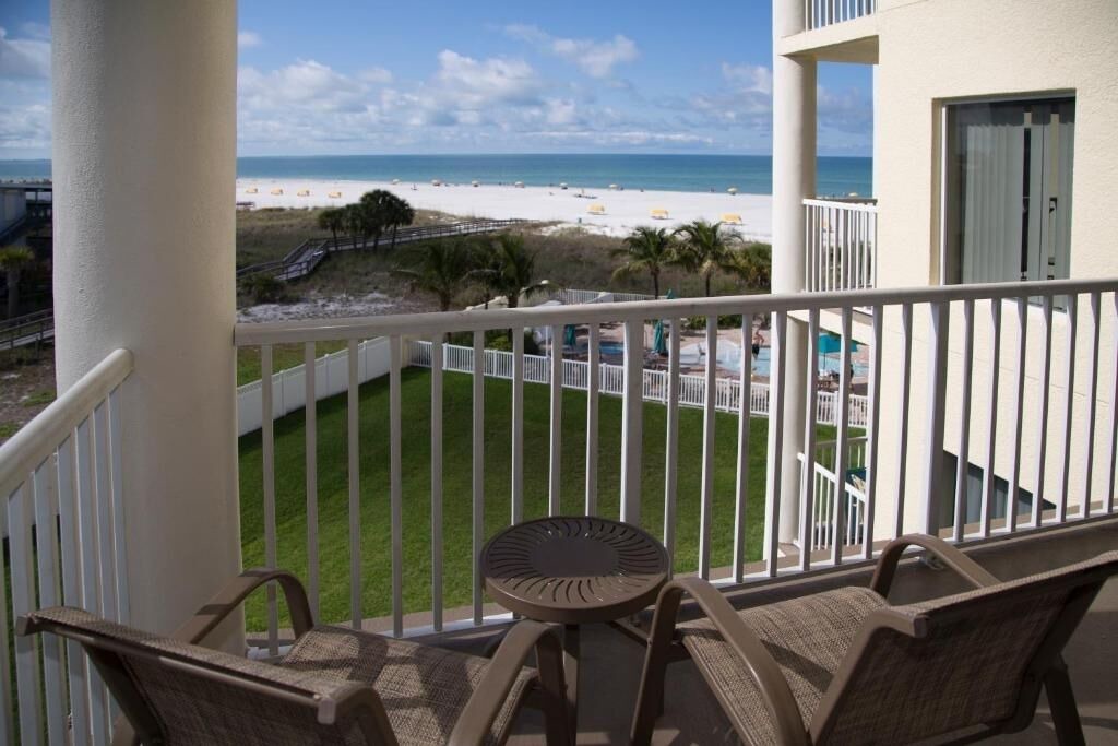 Photo of Patio Balcony in Treasure Island