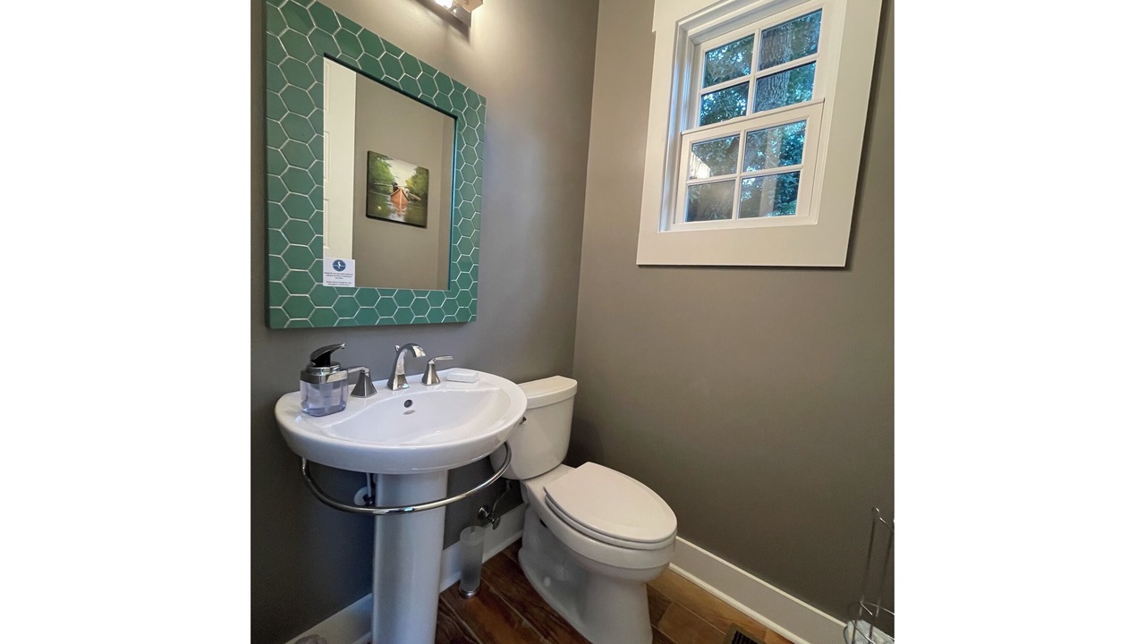 Photo of Bathroom in Folly Field