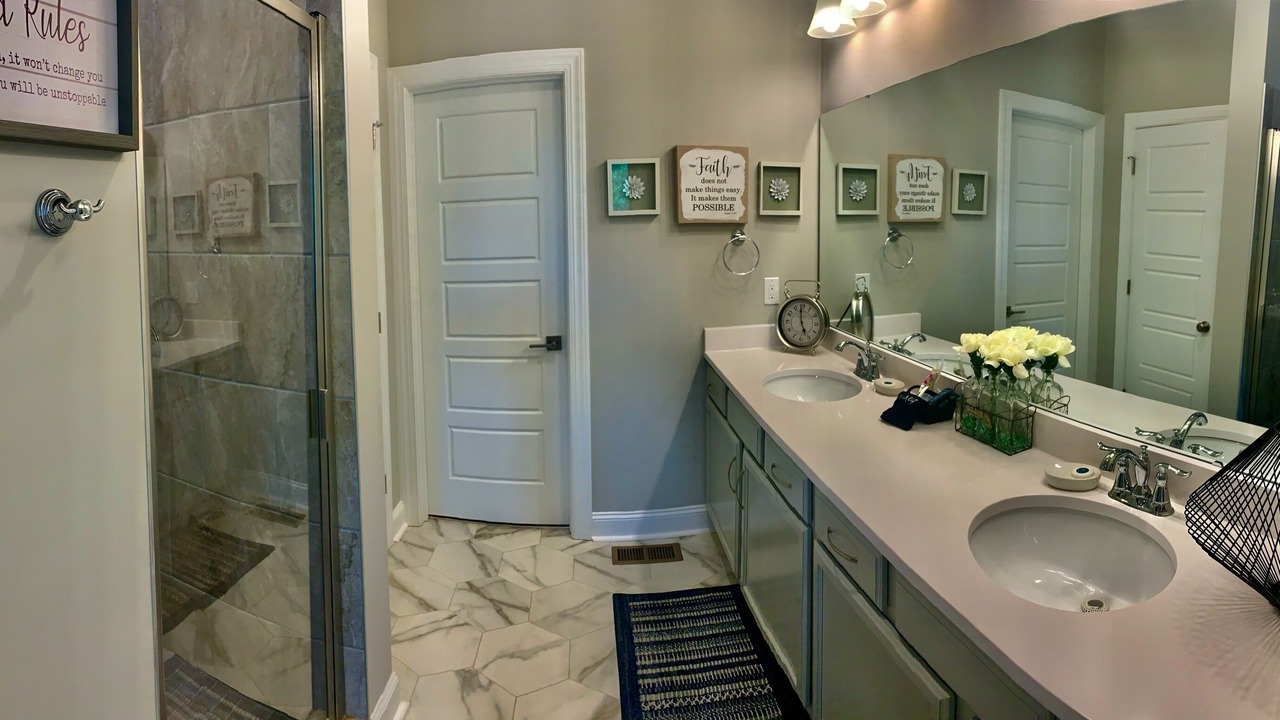 Photo of Bathroom in Chapin