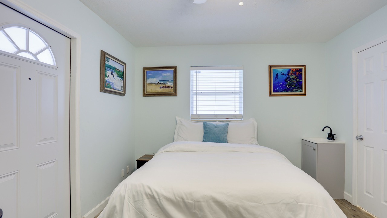 Photo of Bedroom in North River Shores