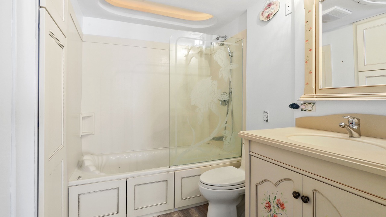 Photo of Bathroom in Hutchinson Island South