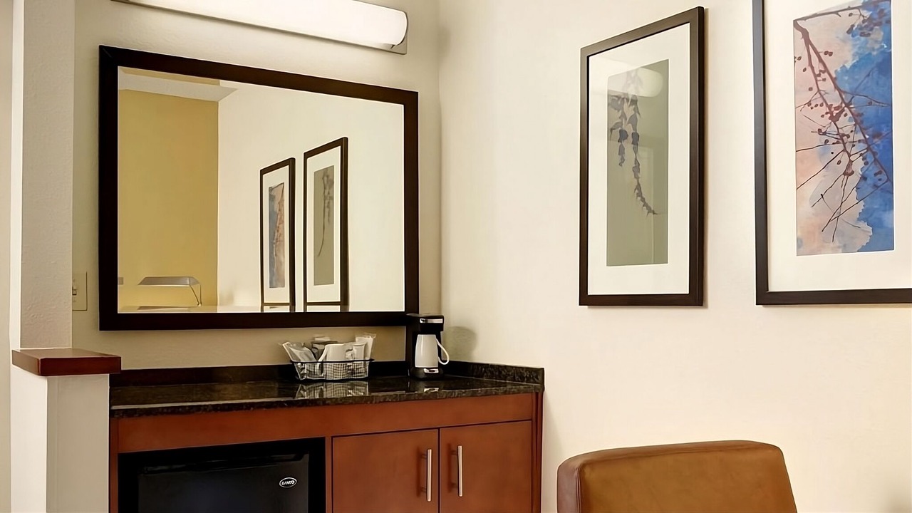 Photo of Bedroom in Gwinnett Place