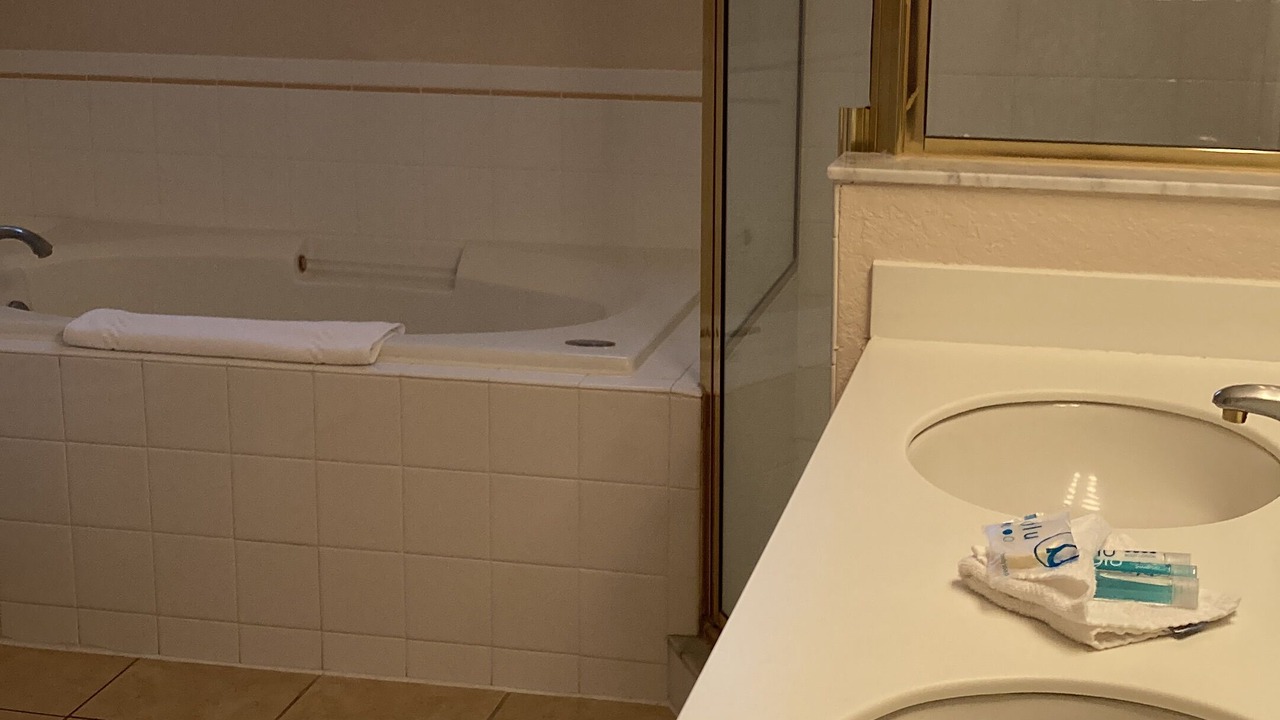 Photo of Bathroom in Lake Davenport Estates