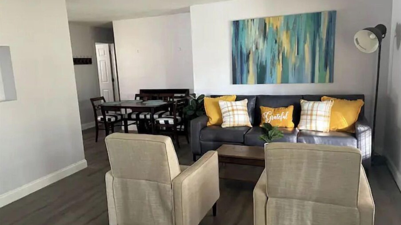 Photo of Livingroom in Wesley Chapel South