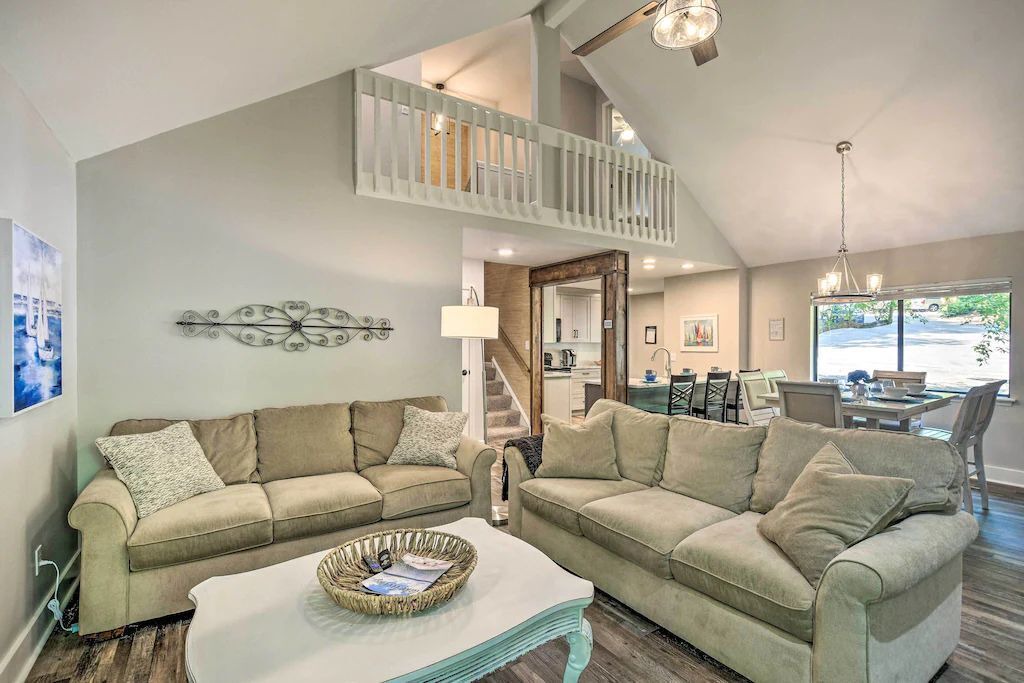 Photo of Livingroom in Salem