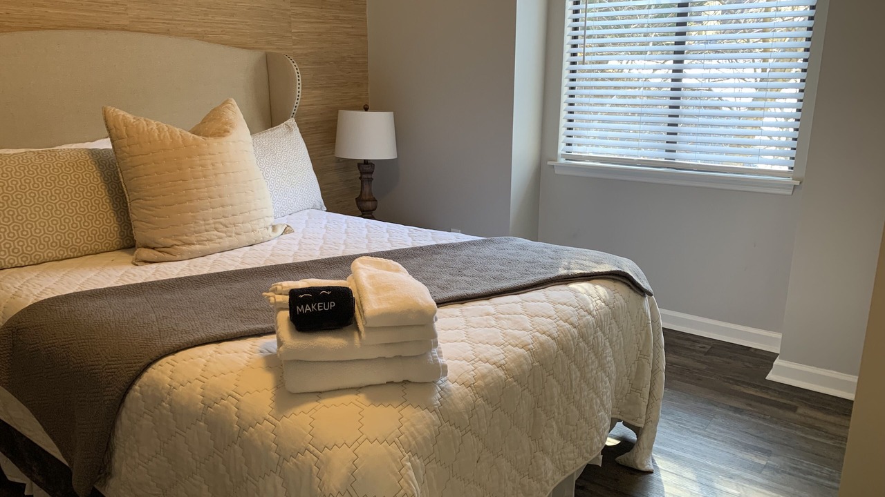 Photo of Bedroom in Salem
