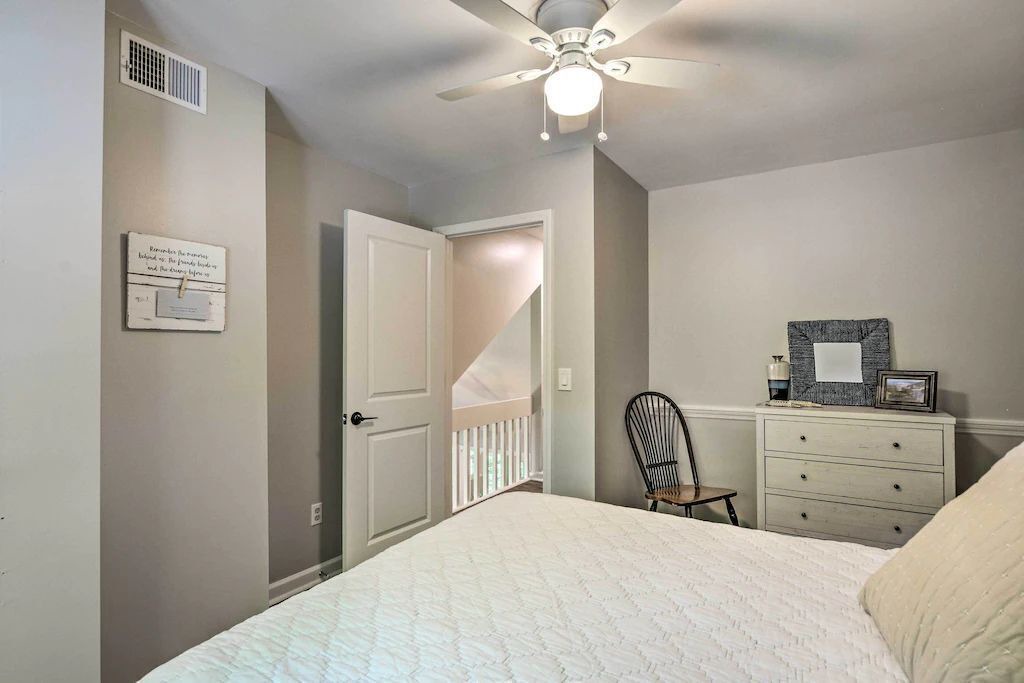 Photo of Bedroom in Salem