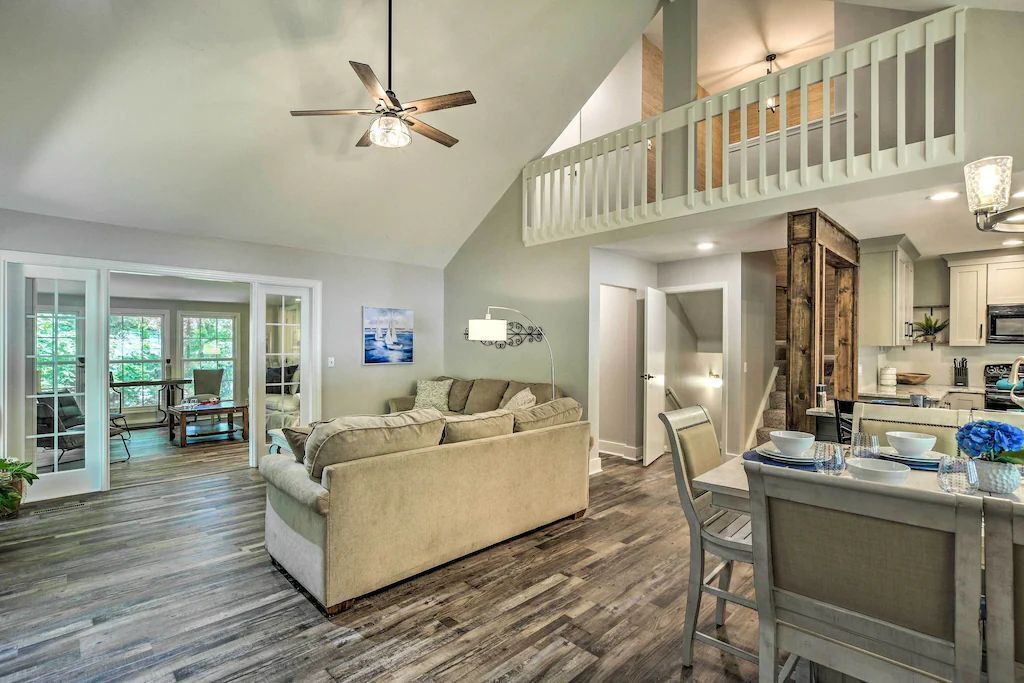Photo of Livingroom in Salem