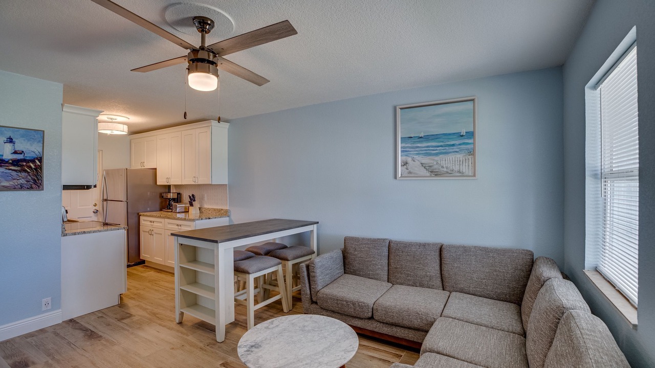 Photo of Livingroom in Micco