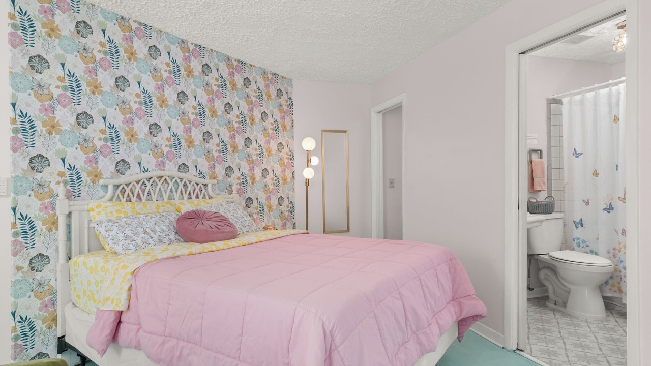 Photo of Bedroom in Sebring