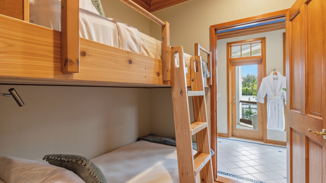 Photo of Bedroom in Wabasso Beach