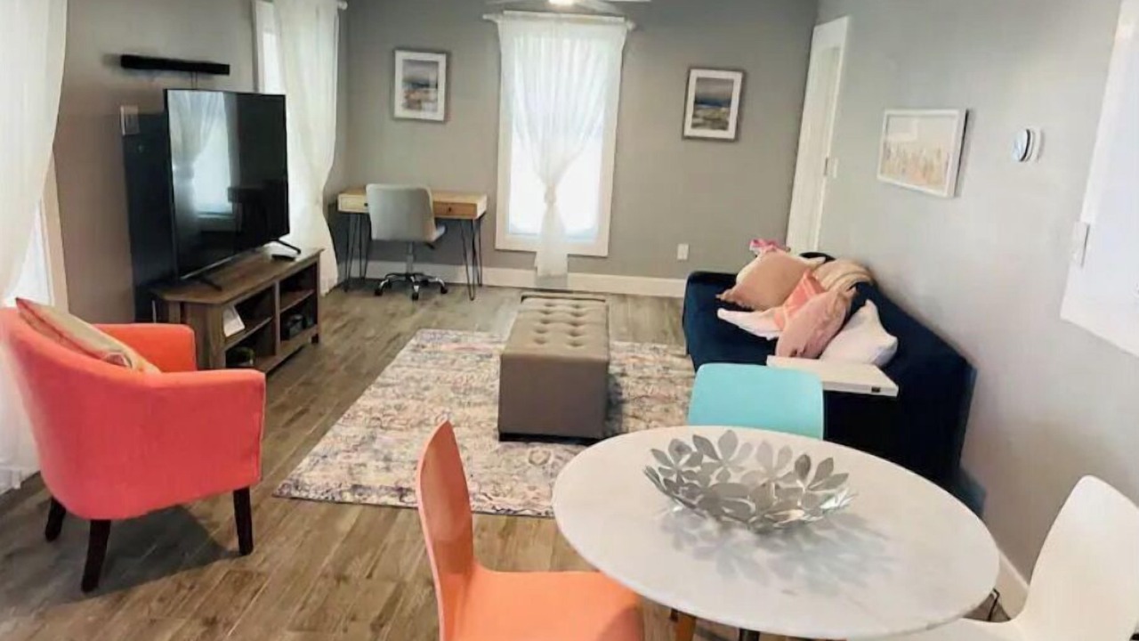 Photo of Livingroom in Olde Town Augusta