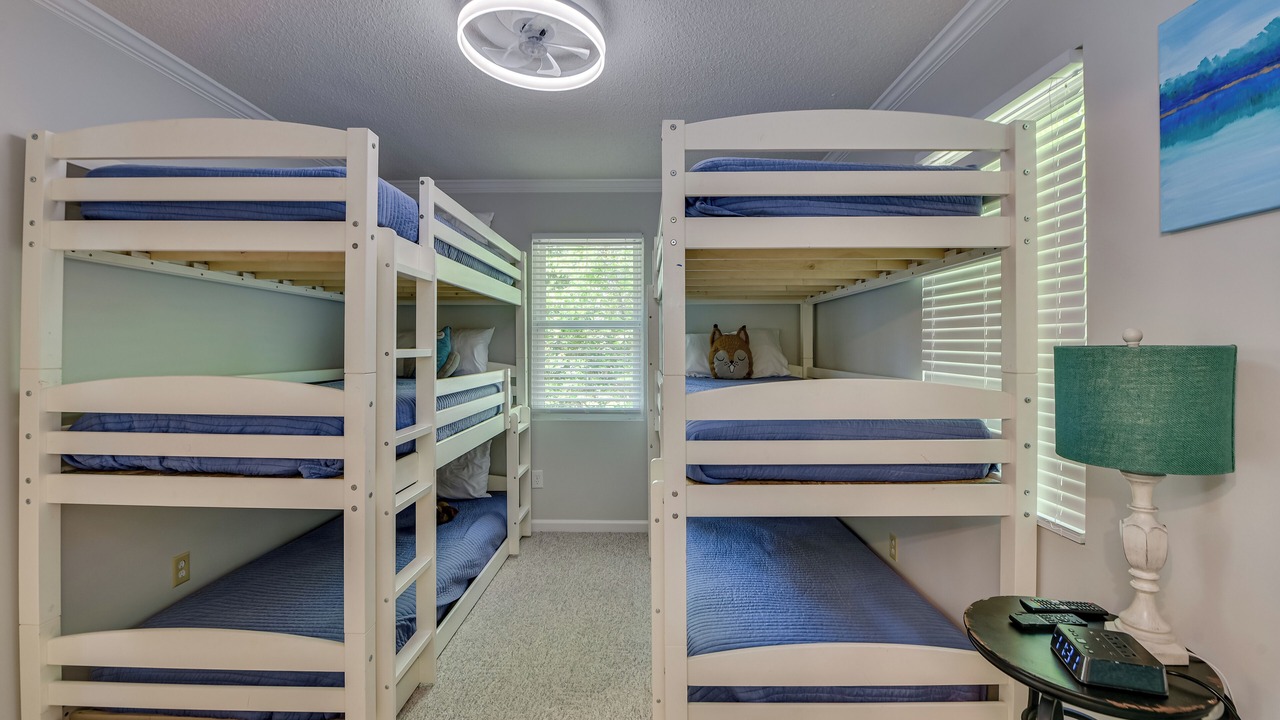 Photo of Bedroom in Modoc Shores
