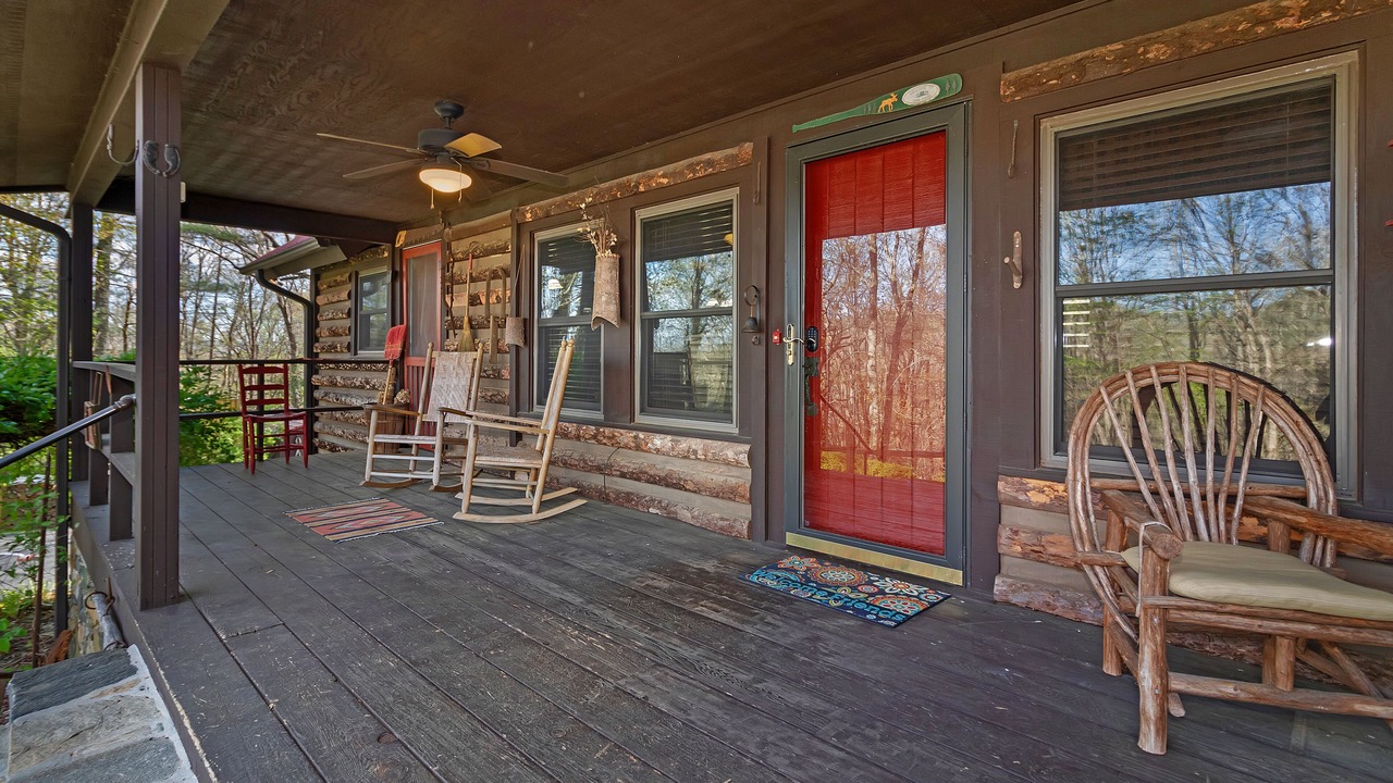 Photo of Patio Balcony in Pisgah Forest