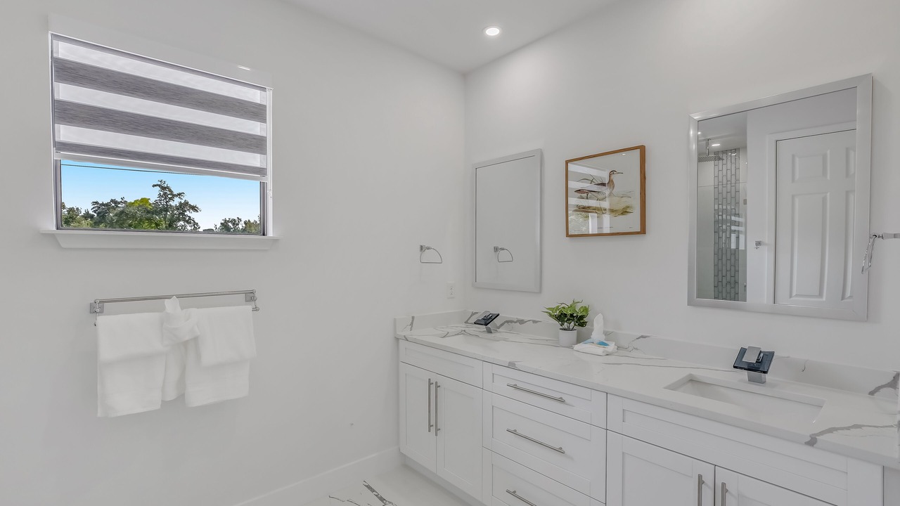 Photo of Bathroom in Mariner