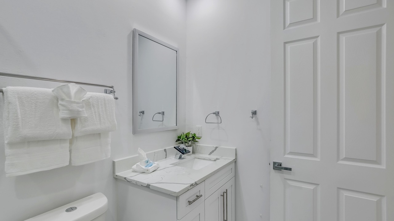 Photo of Bathroom in Mariner