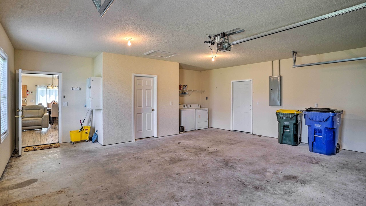 Photo of Others in Sebring