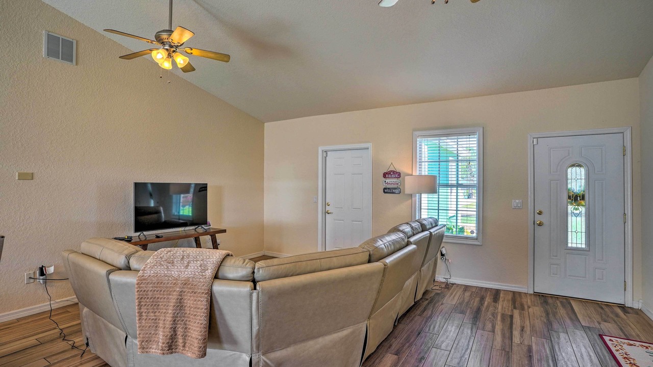 Photo of Livingroom in Sebring