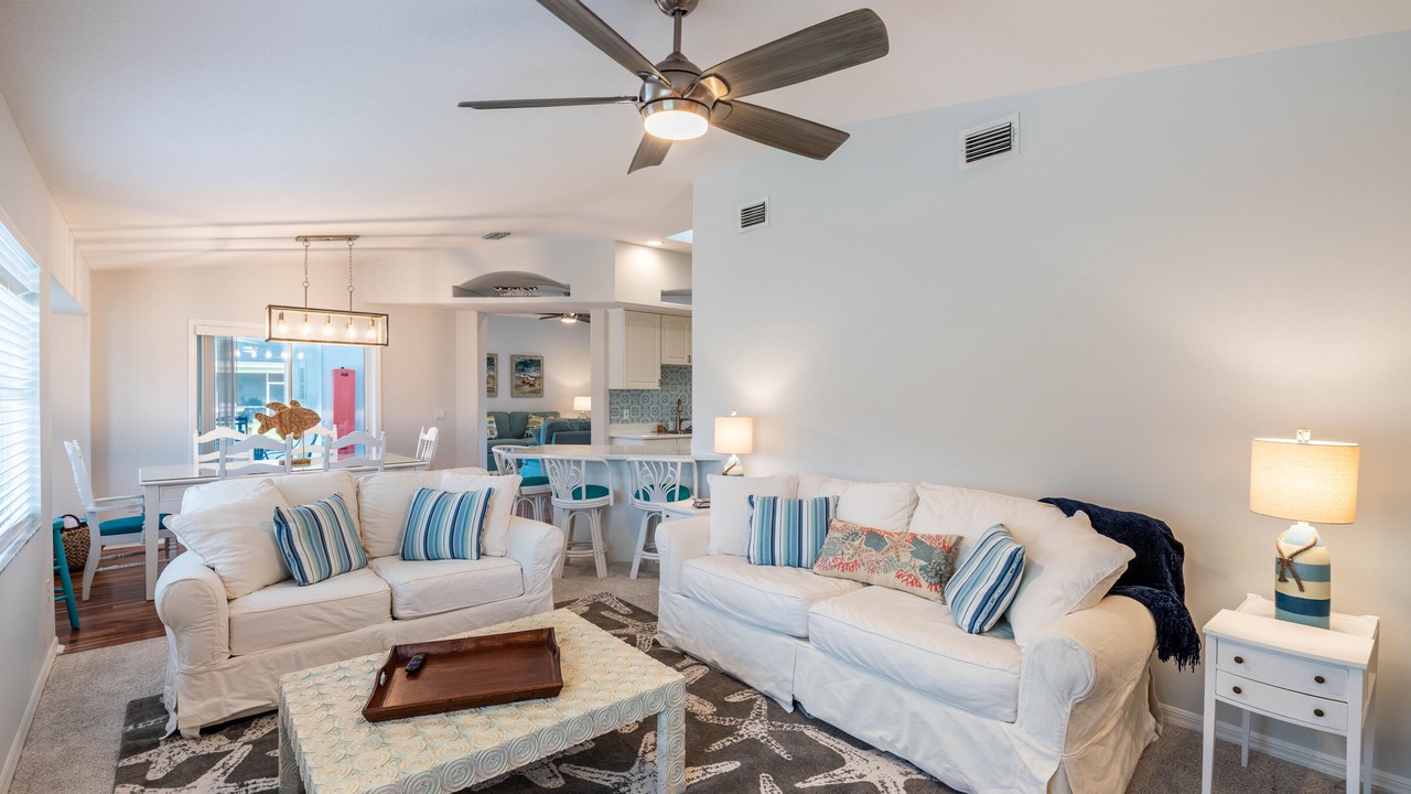 Photo of Livingroom in Sebastian Highlands