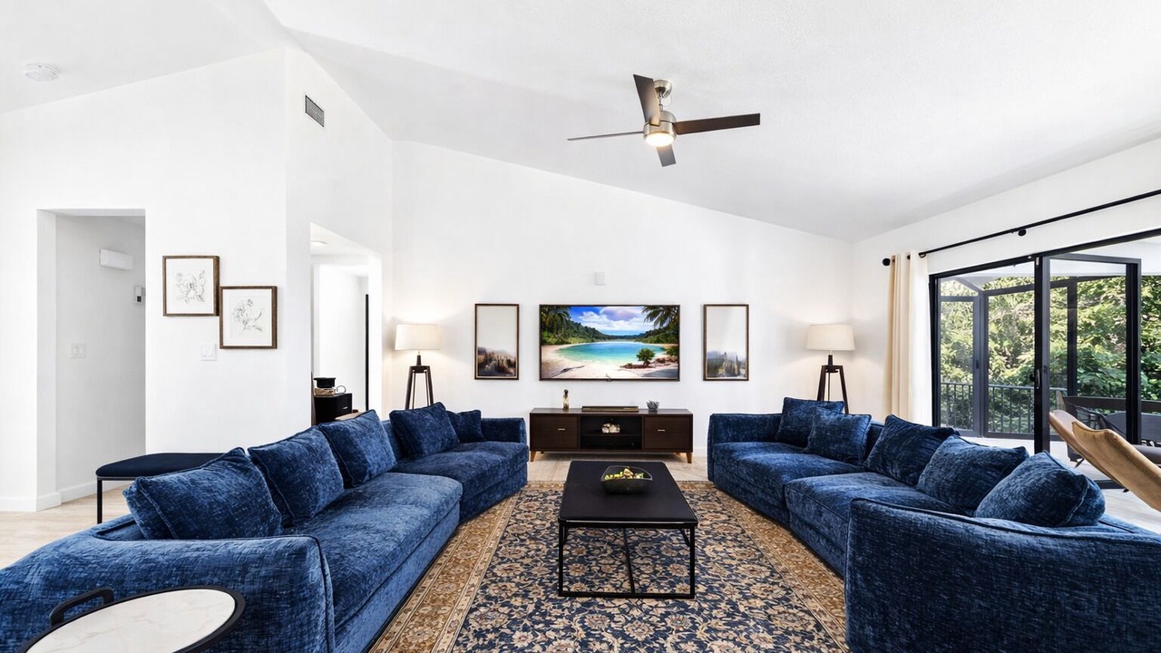 Photo of Livingroom in Kings Lake