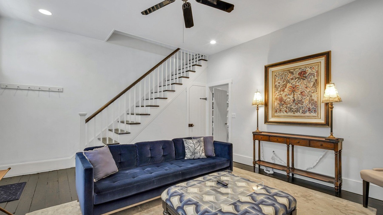 Photo of Livingroom in Beach Institute