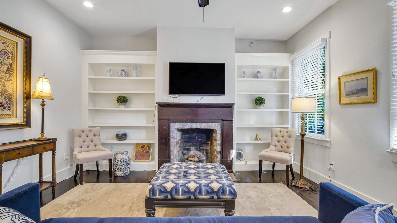Photo of Livingroom in Beach Institute