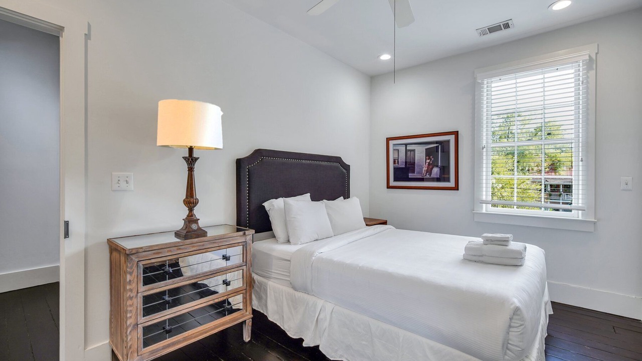 Photo of Bedroom in Beach Institute