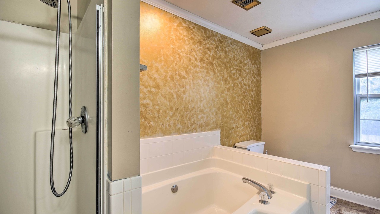 Photo of Bathroom in Grovetown