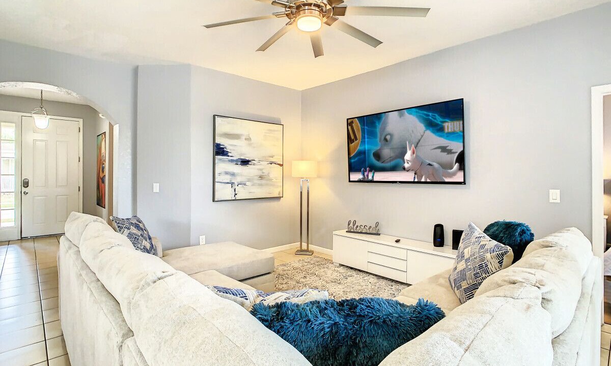 Photo of Livingroom in Trafalgar Village