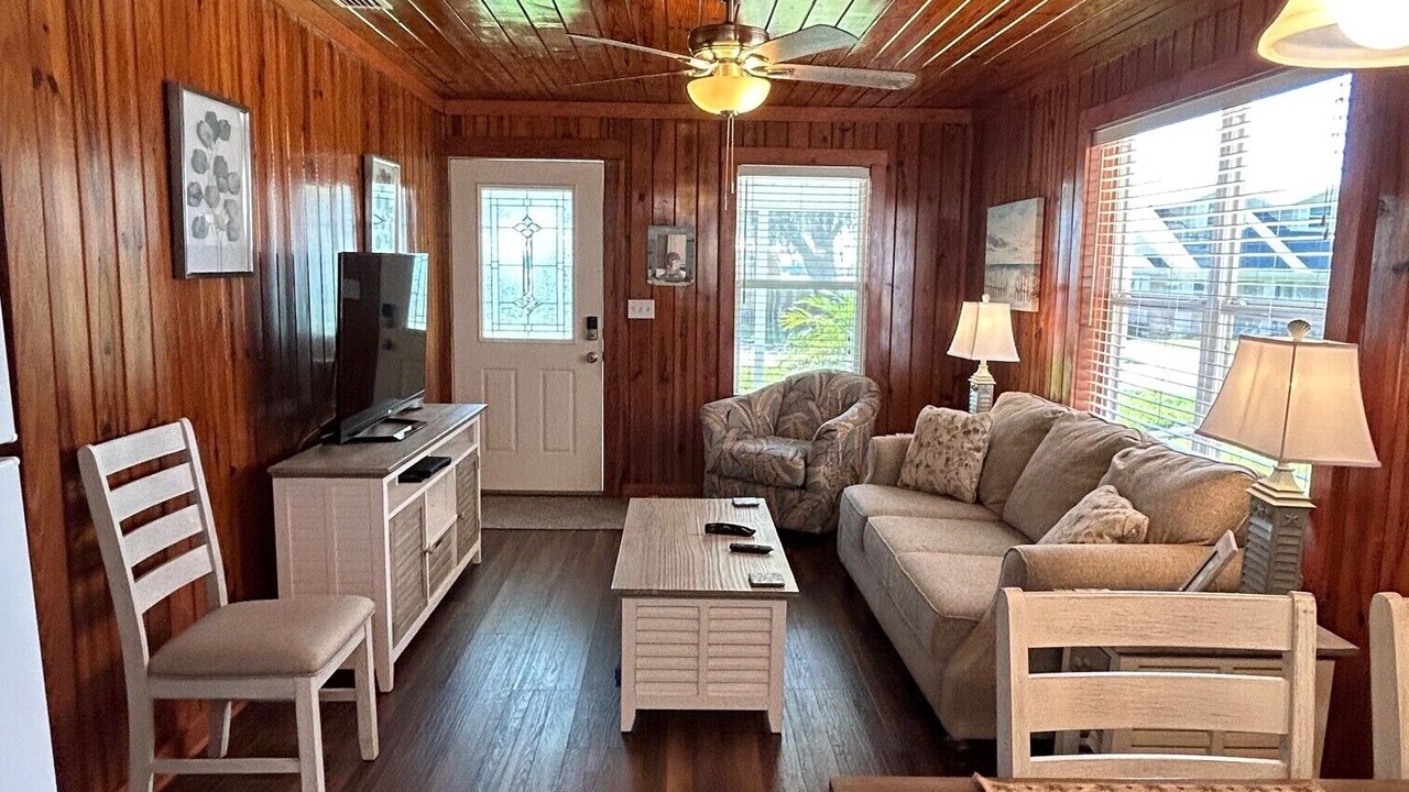 Photo of Bedroom in Babson Park