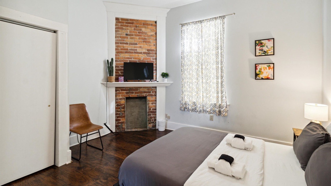 Photo of Bedroom in Cuyler - Brownsville
