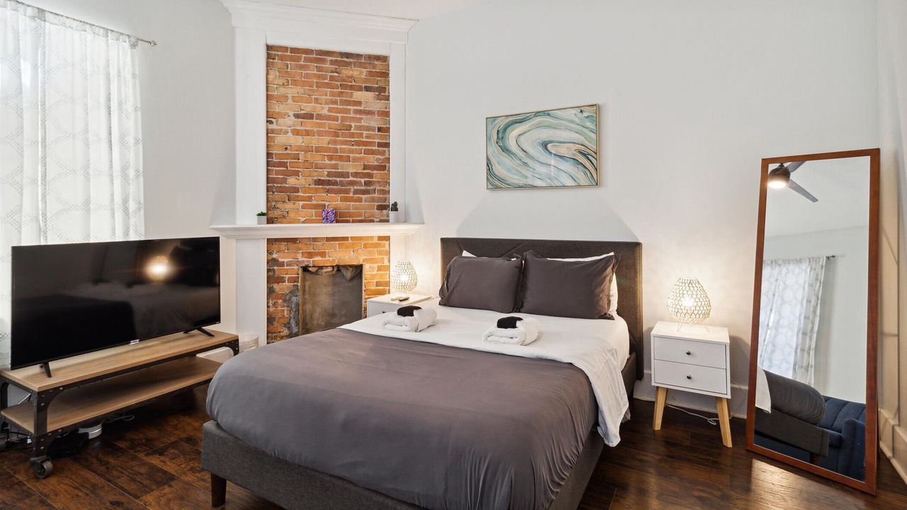 Photo of Bedroom in Cuyler - Brownsville