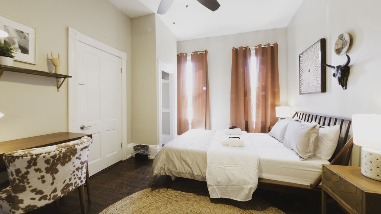 Photo of Bedroom in Thomas Square