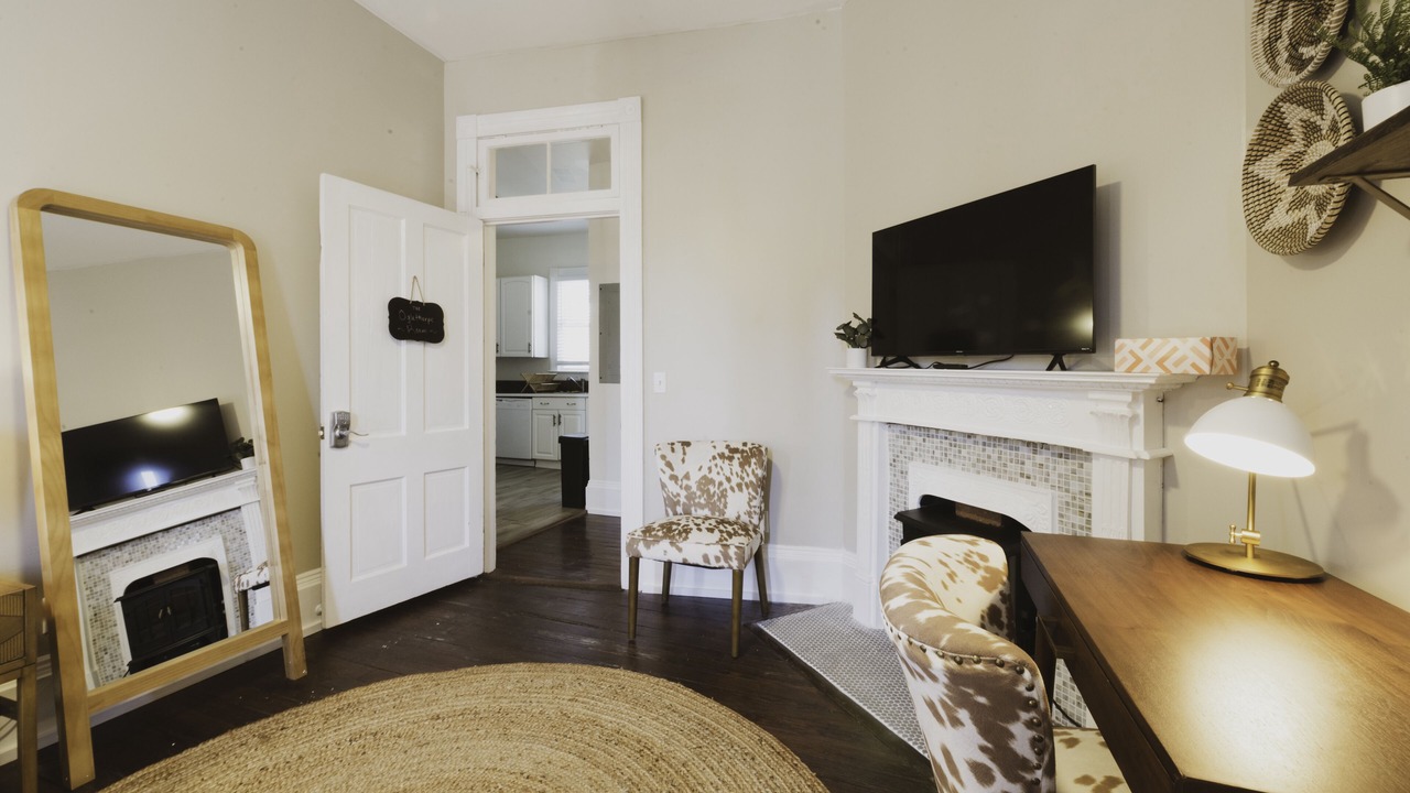 Photo of Bedroom in Thomas Square