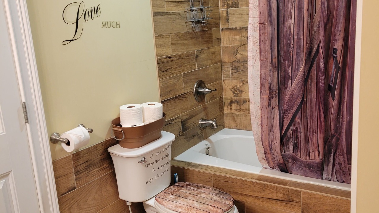 Photo of Bathroom in Gracewood