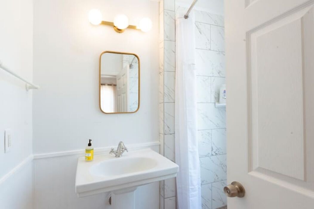 Photo of Bathroom in Metropolitan