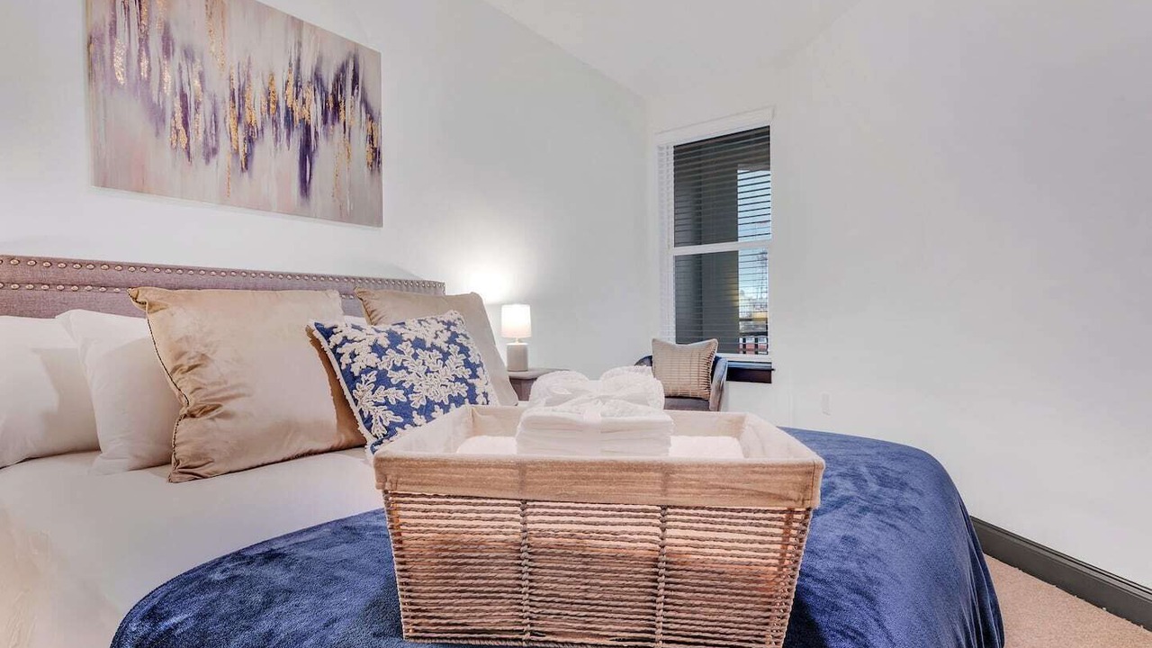 Photo of Bedroom in Downtown