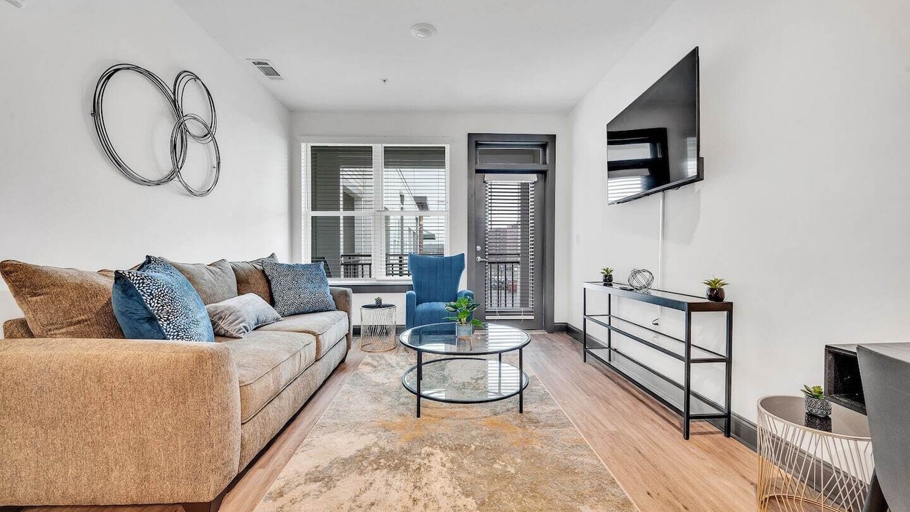 Photo of Livingroom in Downtown