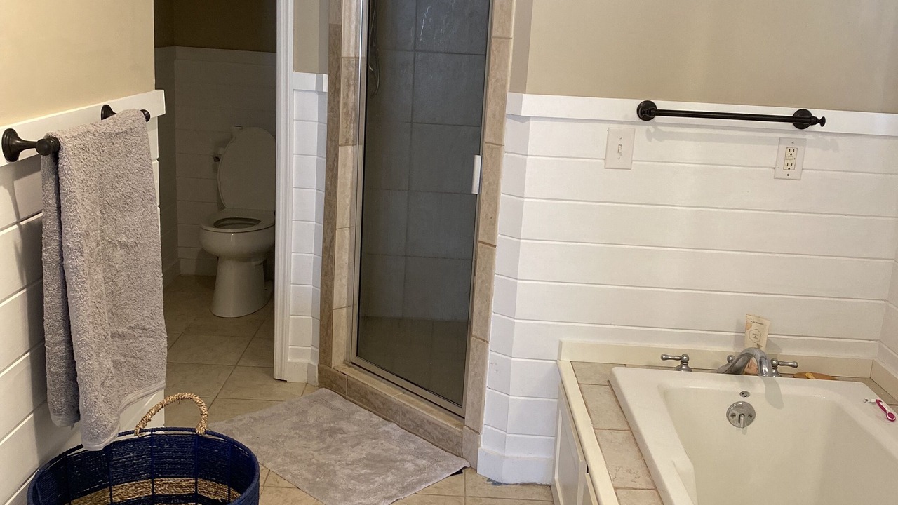 Photo of Bathroom in Rains