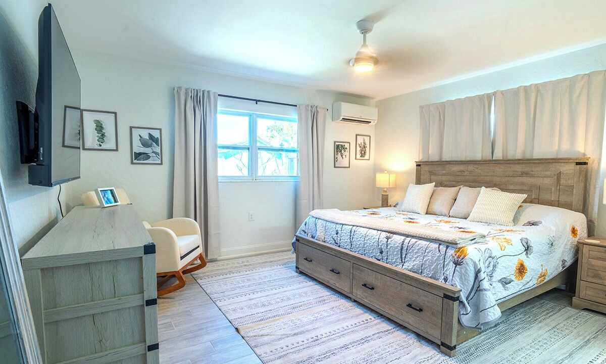 Photo of Bedroom in Riviera Bay