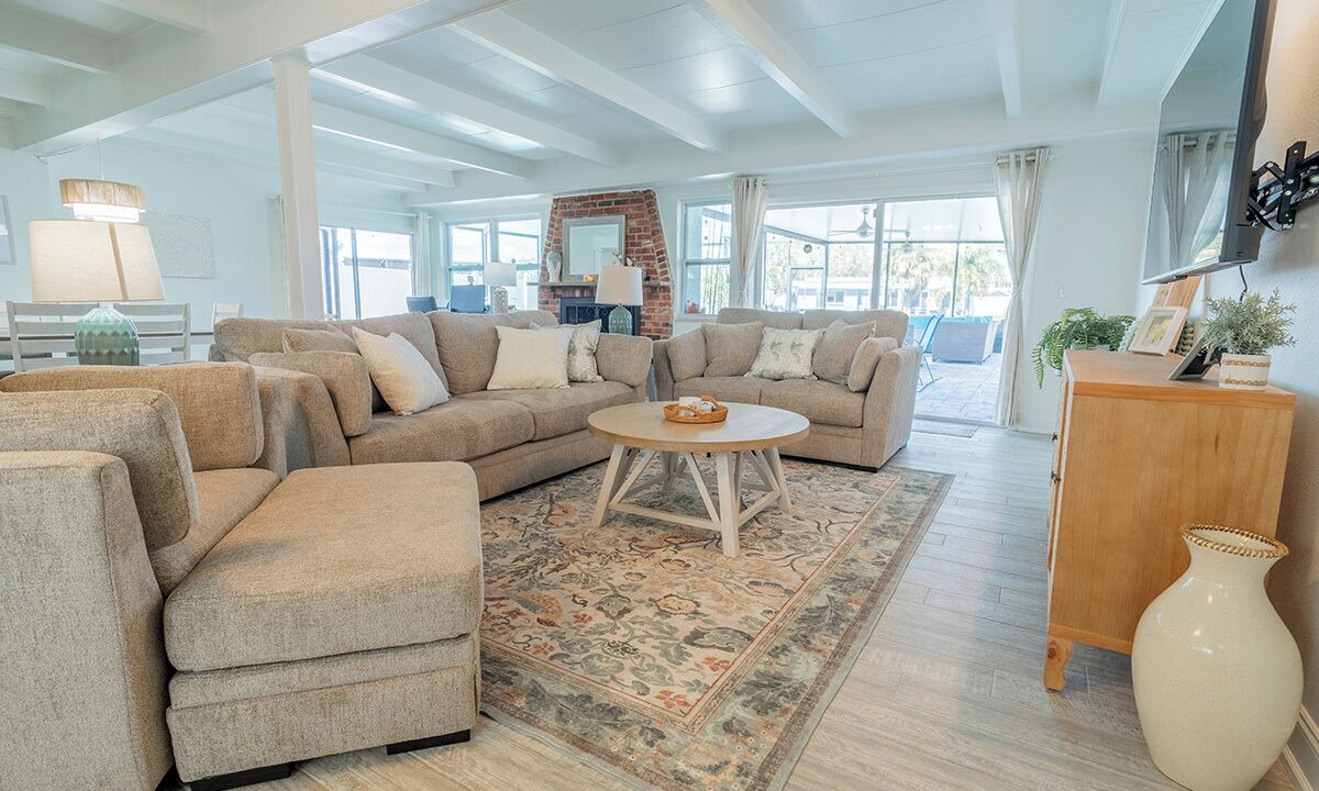 Photo of Livingroom in Riviera Bay