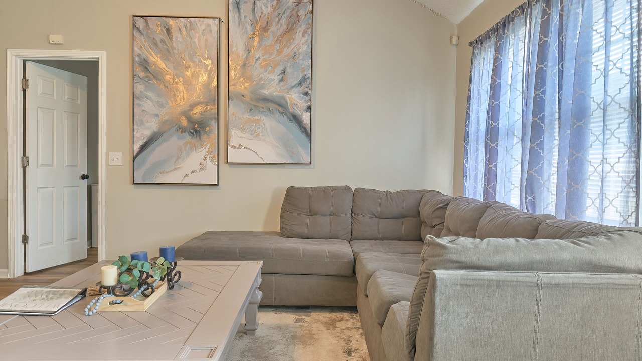Photo of Livingroom in Hinesville